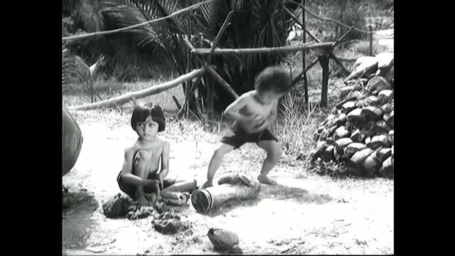 Xem phim Mẹ Vắng Nhà Vietsub HD tại TVHay Xem phim Mẹ Vắng Nhà Vietsub HD tại TVHay