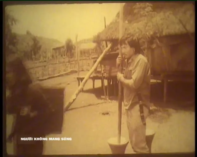 Người Không Mang Súng 1987 Vietsub HD - TVHay Người Không Mang Súng 1987 Vietsub HD - TVHay