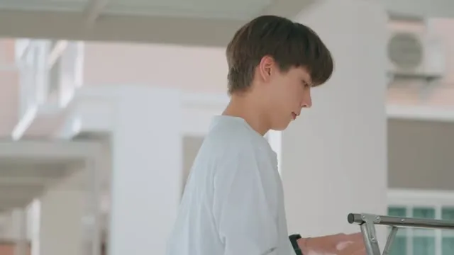 Hình ảnh trong phim Ngăn Bầu Trời Che Lấp Đi Vì Sao trên TVHay Hình ảnh trong phim Ngăn Bầu Trời Che Lấp Đi Vì Sao trên TVHay
