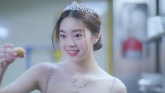 Công Chúa Ngổ Ngáo: Lọ Lem 2022 Vietsub HD - TVHay Công Chúa Ngổ Ngáo: Lọ Lem 2022 Vietsub HD - TVHay