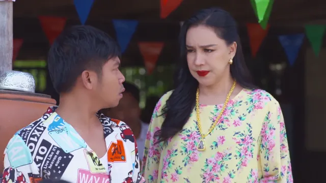 Xem phim Trưởng Làng Lee Vui Vẻ Vietsub HD tại TVHay Xem phim Trưởng Làng Lee Vui Vẻ Vietsub HD tại TVHay