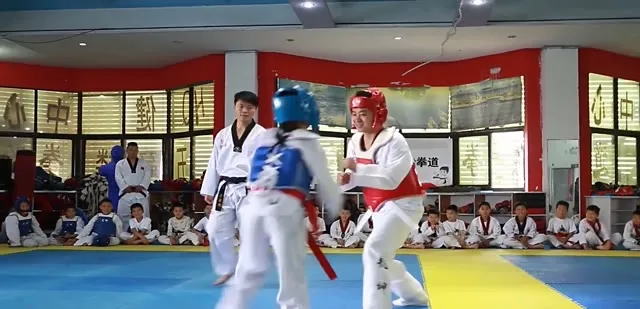Hình ảnh trong phim Võ Sĩ Chợ Đen 2: Trận Chiến Cuối Cùng trên TVHay Hình ảnh trong phim Võ Sĩ Chợ Đen 2: Trận Chiến Cuối Cùng trên TVHay