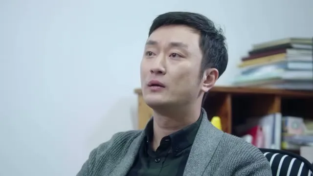 Hình ảnh trong phim Chờ Đợi Bạn Trong Một Thời Gian Dài trên TVHay Hình ảnh trong phim Chờ Đợi Bạn Trong Một Thời Gian Dài trên TVHay