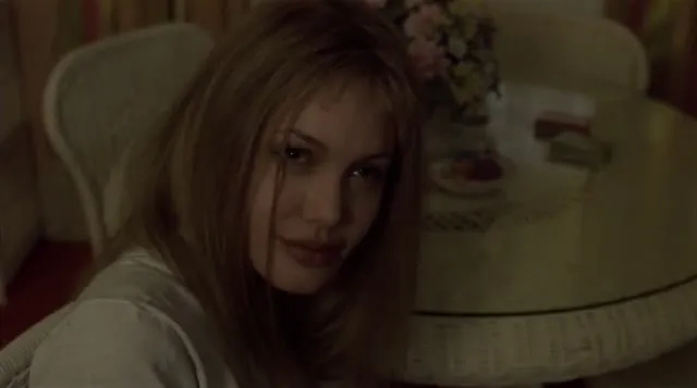 Cô Gái, Gián Đoạn 1999 Vietsub HD - TVHay Cô Gái, Gián Đoạn 1999 Vietsub HD - TVHay