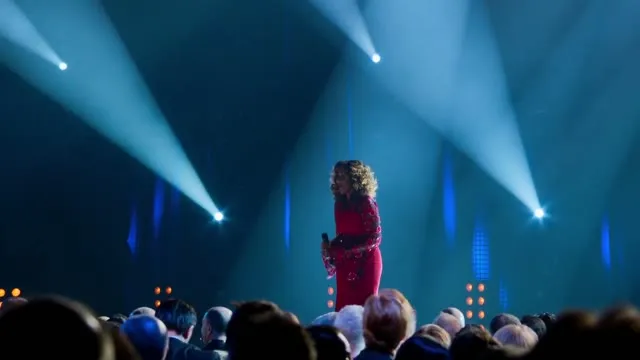 Dolly Parton: Tri ân Từ MusiCares 2021 Vietsub HD - TVHay Dolly Parton: Tri ân Từ MusiCares 2021 Vietsub HD - TVHay