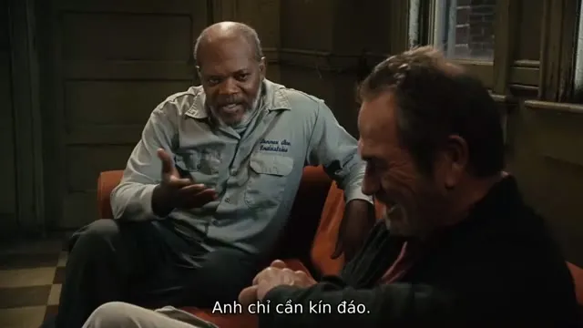 Giới Hạn Hoàng Hôn 2011 Vietsub HD - TVHay Giới Hạn Hoàng Hôn 2011 Vietsub HD - TVHay