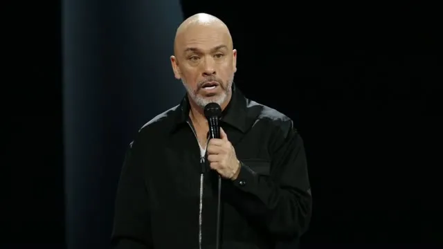 Jo Koy: Trực tiếp từ Los Angeles Forum 2022 Vietsub HD - TVHay Jo Koy: Trực tiếp từ Los Angeles Forum 2022 Vietsub HD - TVHay