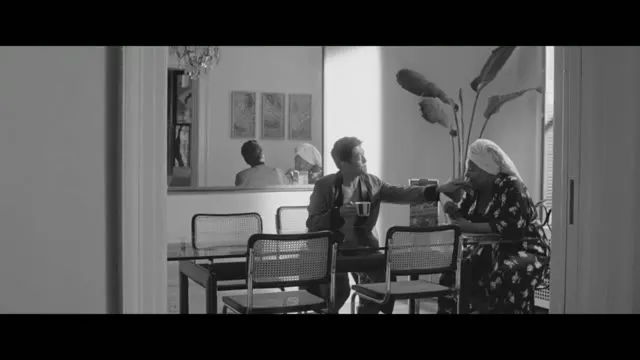 Hình ảnh trong phim 40 tuổi làm rapper trên TVHay Hình ảnh trong phim 40 tuổi làm rapper trên TVHay