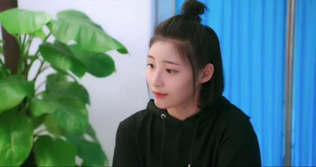 Cô Bé Kiêu Kỳ Đọ Sức 2017 Vietsub HD - TVHay Cô Bé Kiêu Kỳ Đọ Sức 2017 Vietsub HD - TVHay