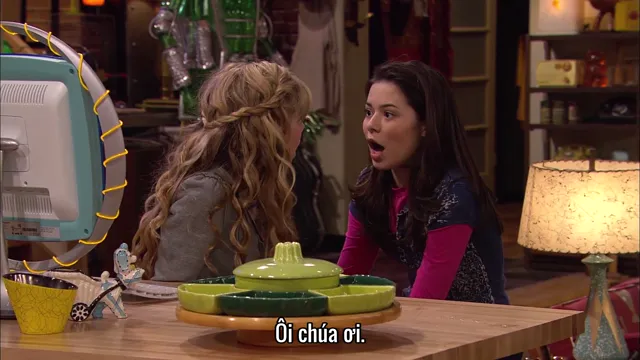 Hình ảnh Cô Bé Internet Carly (Phần 1) tập 2 trên TVHay