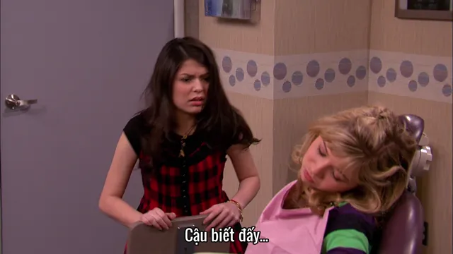 Hình ảnh Cô Bé Internet Carly (Phần 3) tập 3 trên TVHay
