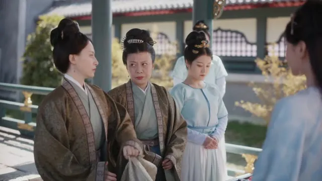 Xem phim Khanh Khanh Nhật Thường (Tân Xuyên Nhật Thường) Vietsub + Thuyết Minh + Lồng Tiếng HD tại TVHay Xem phim Khanh Khanh Nhật Thường (Tân Xuyên Nhật Thường) Vietsub + Thuyết Minh + Lồng Tiếng HD tại TVHay