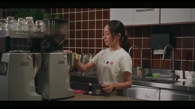 Hình ảnh trong phim Tay Anh Giữ Một Vì Sao trên TVHay Hình ảnh trong phim Tay Anh Giữ Một Vì Sao trên TVHay